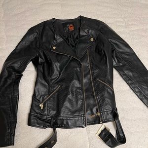 Black like new leather jacket